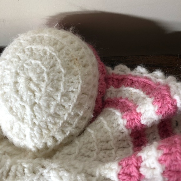 Crocheted Girl Mid Century Doll - Picture 6 of 6